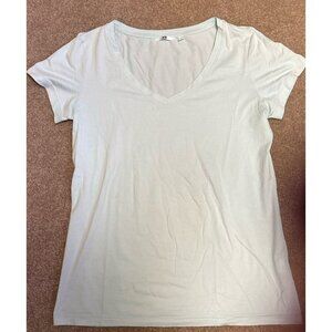 Uniqlo Women Color T Shirt V Neck Mint Green Size Medium